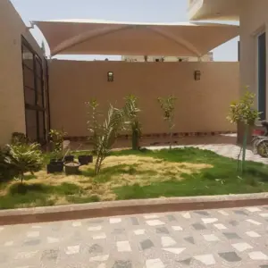 اسس الاعمال سندوتش بانل ومظلات | مظلات