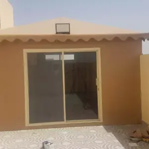 اسس الاعمال سندوتش بانل ومظلات | بيوت شعر