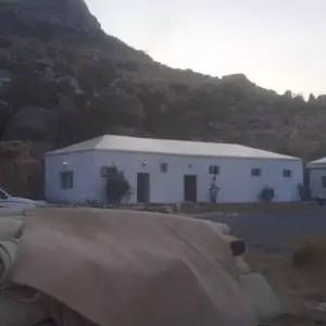 اسس الاعمال سندوتش بانل ومظلات | بيوت شعر